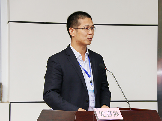 华亿(中国)一站式服务平台总经理祝建明宣布比赛正式开幕