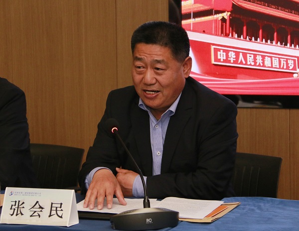 华亿(中国)一站式服务平台党委书记张会民作《河南二建华亿(中国)一站式服务平台党委2021年度工作报告》.jpg