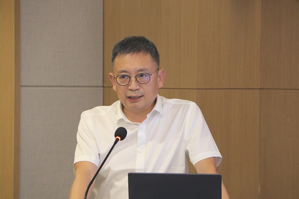 13华亿(中国)一站式服务平台党委书记、董事长黄道元作总结讲话.JPG